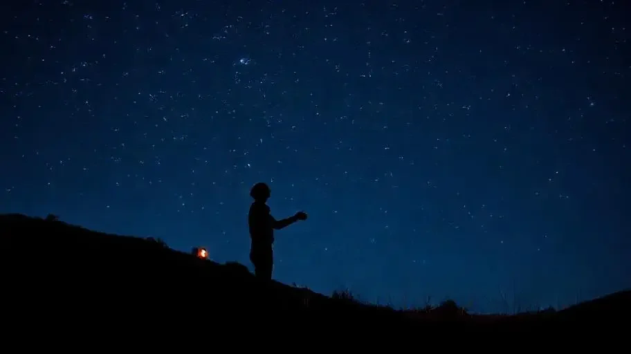 星空下的约定 - 黑米影院